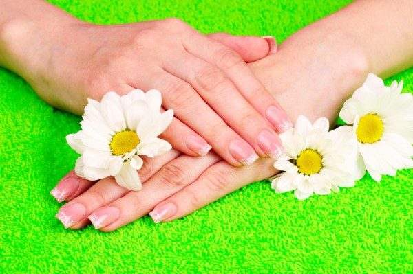 Как бороться с ломкостью ногтей